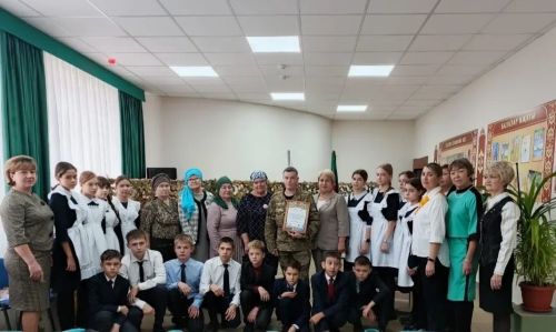 Югары Мәлем авылы оныклары бабалары батырлыгын кабатлыйлар