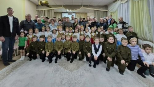 В заинском детском саду «Теремок» прошел спортивный праздник с папами к 23 февраля
