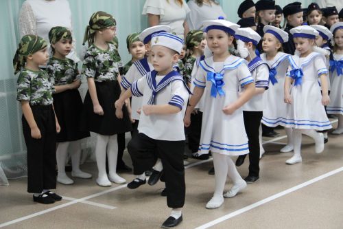 В детском саду «Василек» прошел смотр строя и песни, посвященный Дню защитника Отечества