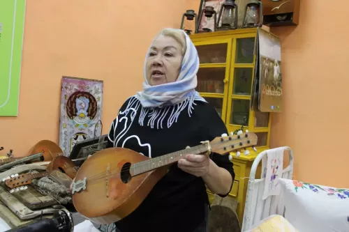 Музей в Бегишево Заинского района: самовары, мандолина брата писателя Аяза Гилязова и лестница 1895 года