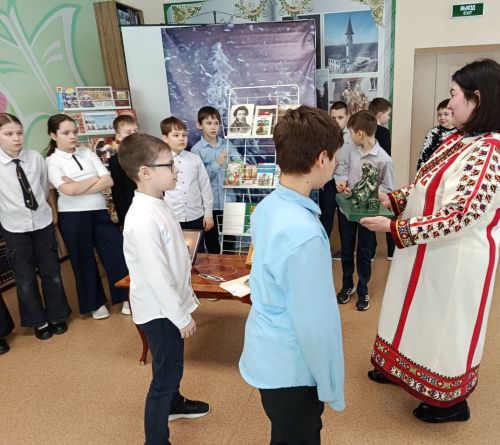 В центральной библиотеке Заинска отметили День родного языка