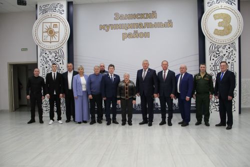 В Заинске торжественно открыли Год патриотизма и единства