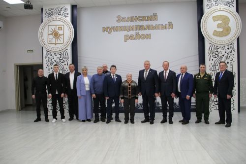 В Заинске торжественно открыли Год патриотизма и единства