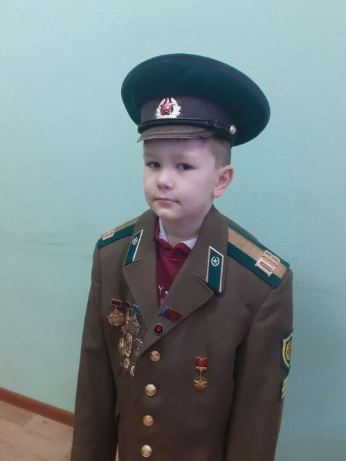 За что пограничника Сергея Колесникова не отпустили домой после двух лет службы