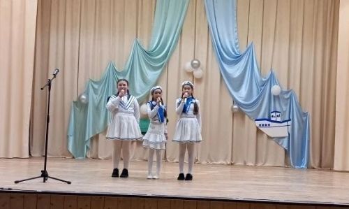 Год патриотизма и единства в Мирном открыли программой «Сила и честь России»