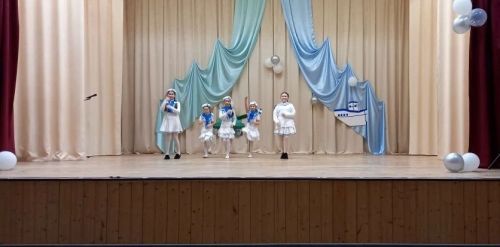 Год патриотизма и единства в Мирном открыли программой «Сила и честь России»