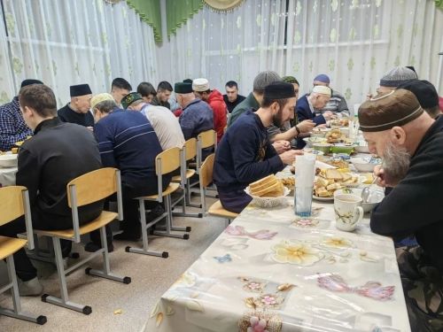 Зәйнең үзәк мәчетендә көн саен ифтарлар үтә