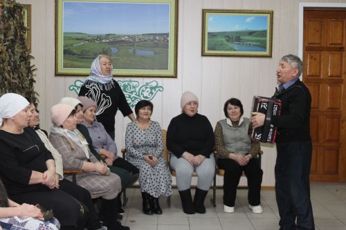 Бигешлеләр, маскировка челтәрләре үреп, Җиңүне якынайталар