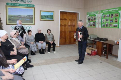 Бигешлеләр, маскировка челтәрләре үреп, Җиңүне якынайталар