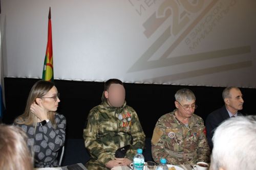 Зәйдә хәрбиләр белән очрашуда махсус хәрби операция ветеранына медаль тапшырылды