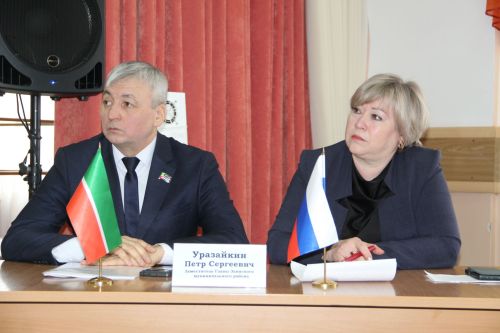 В школах Заинского района прошли парламентские уроки, посвященные Году воинской и трудовой доблести