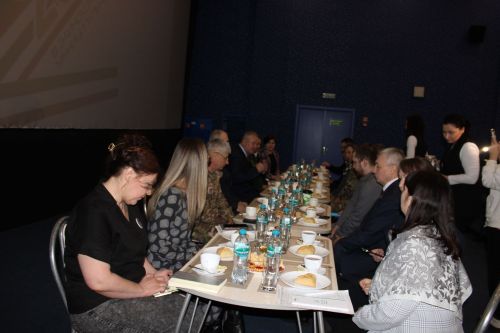 Зәйдә хәрбиләр белән очрашуда махсус хәрби операция ветеранына медаль тапшырылды