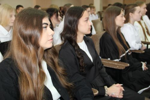 В школах Заинского района прошли парламентские уроки, посвященные Году воинской и трудовой доблести