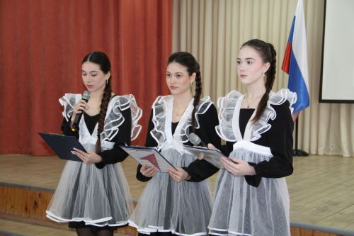В школах Заинского района прошли парламентские уроки, посвященные Году воинской и трудовой доблести