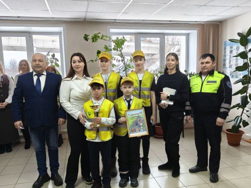 Победителей конкурсов «Родители за БДД» и «Зеленый огонек» наградили в Заинске
