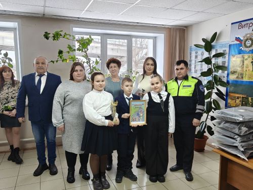 Победителей конкурсов «Родители за БДД» и «Зеленый огонек» наградили в Заинске