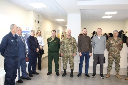 Зәйдә хәрбиләр белән очрашуда  медальләр тапшырылды