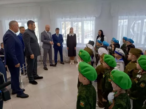 Күргәзмәләрдә – район тормышы