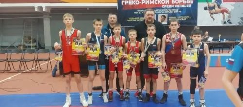 Зәйнең грек-рим көрәше осталары җиңүләргә ирешә
