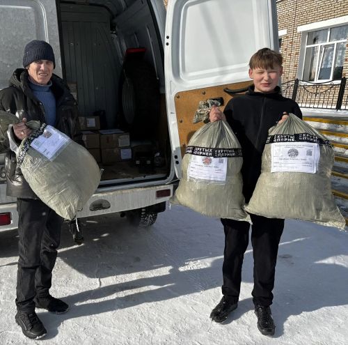 Чыбыклы мәктәбе яшьармиячеләре хәрбиләргә гуманитар ярдәм җыйдылар