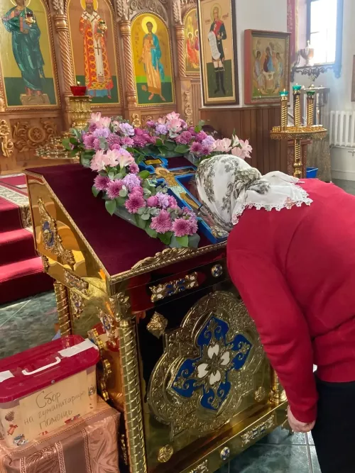 Середина поста: зачем верующие сегодня собрались в Свято-Троицком соборе