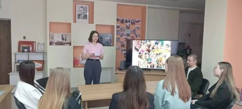 Студентлар педагогик күнекмәләрне камилләштерә
