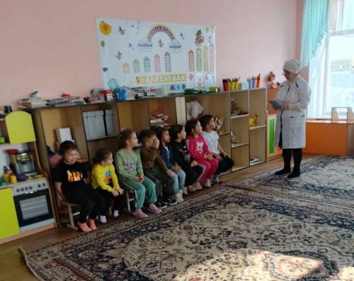 Как правильно чистить зубы детям: советы фельдшера из Заинской ЦРБ родителям дошколят