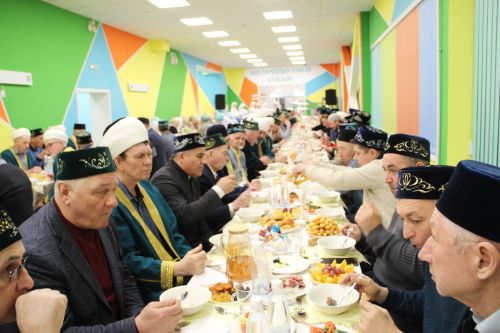 Район ифтарының күркәм мизгелләре (фоторепортаж)