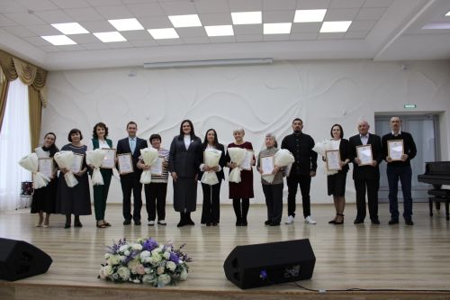 В Заинске работников культуры поздравили с профессиональным праздником и вручили награды