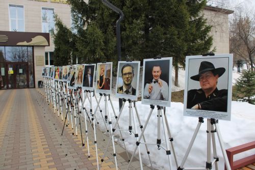 В Заинске работников культуры поздравили с профессиональным праздником и вручили награды
