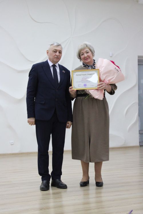 В Заинске работников культуры поздравили с профессиональным праздником и вручили награды