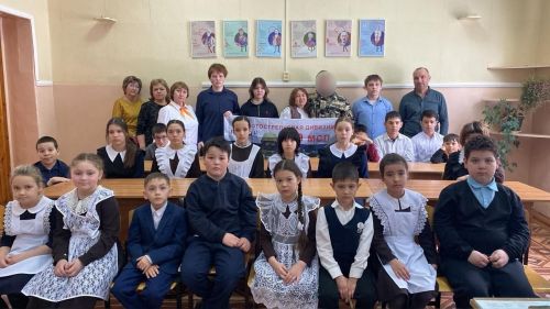 Бигеш мәктәбендә махсус хәрби операциядә катнашучы белән очрашу үтте