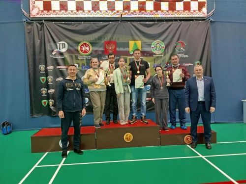 Шахмат турнирыннан медальләр белән