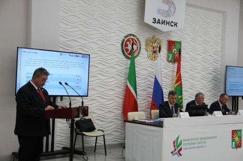 Медицина өлкәсендәге мөһим мәсьәләләр турында сөйләштеләр