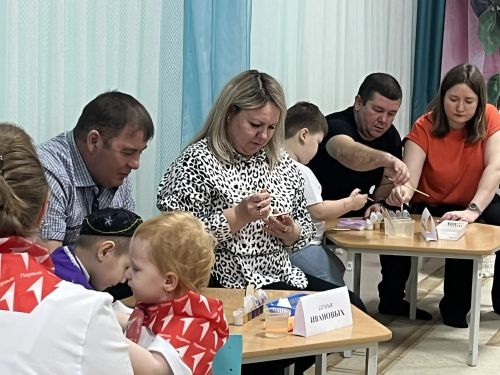 В детском саду «Василек» Заинска прошло семейное путешествие «В слове «МЫ» сто тысяч «Я»»