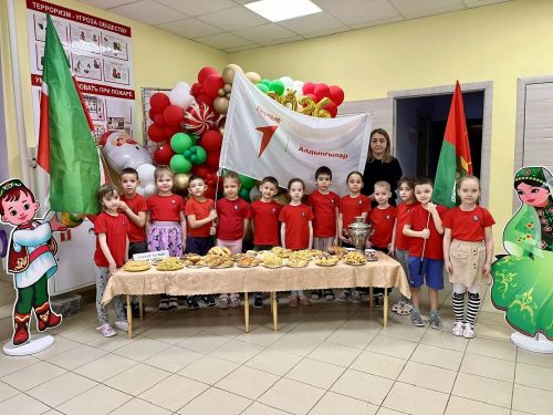Зәйнең “Алтынчәч” бакчасында татар халык ашлары белән сыйландылар