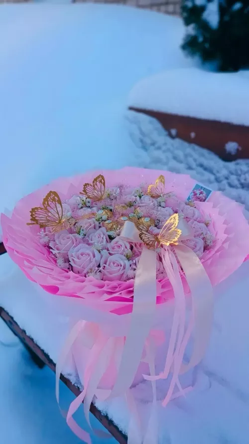 Айгуль Охотникова из Заинска создает «вкусные» букеты, необычные подарки и композиции из воздушных шаров