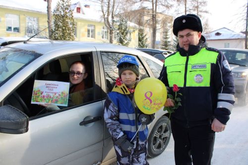 Зәйдә автоледилар чәчкәләр ала