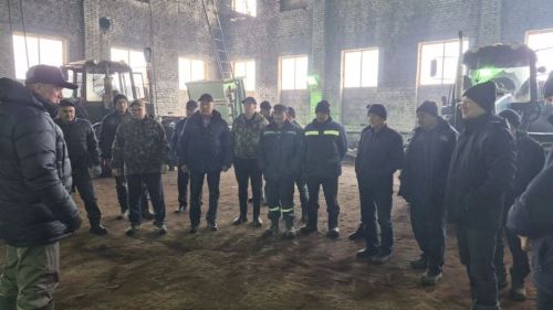 Район башлыгы хуҗалыкларда язгы кыр эшләре барышы белән танышты