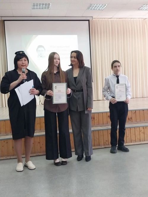 Татарстанның  көньяк-көнчыгышыннан укучылар Зәйгә «Тукай укулары»на җыелды