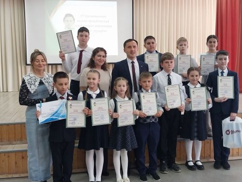 Татарстанның  көньяк-көнчыгышыннан укучылар Зәйгә «Тукай укулары»на җыелды