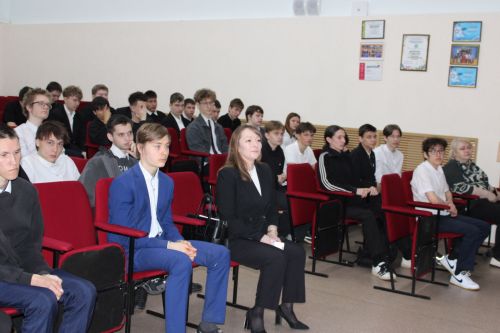 В Заинске студентам рассказали о новшествах призыва