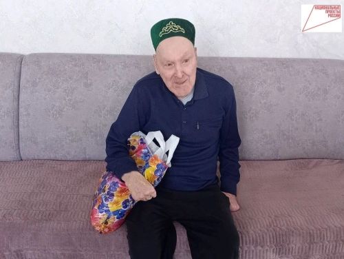 В Заинском районе приемная семья для пожилого человека стала примером заботы и душевного тепла