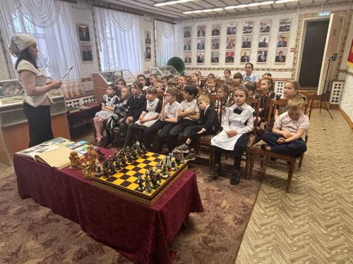 Зәй туган якны өйрәнү музеенда Габдулла Тукай  әкиятләрен укыдылар