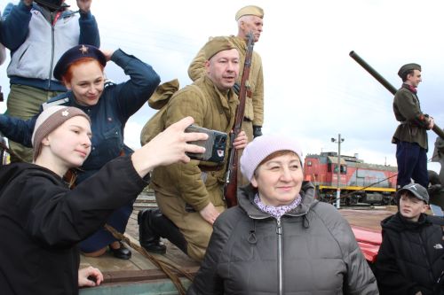 Зәйгә «Җиңү поезды» килде: Сугыш тарихы 10 вагонда