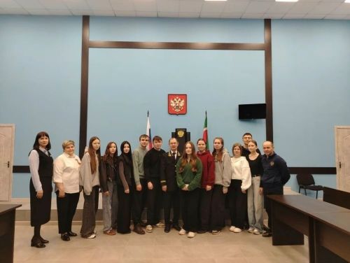 Студенты Заинского политехнического колледжа увидели суд изнутри и процесс по взятке