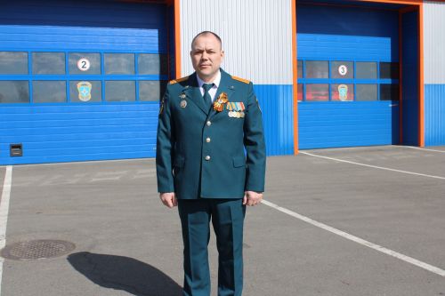 В Заинске пожарных поздравили с профессиональным праздником