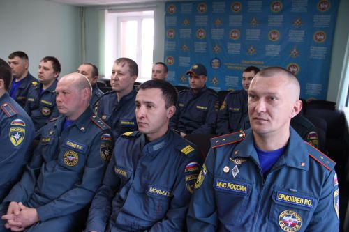 В Заинске пожарных поздравили с профессиональным праздником