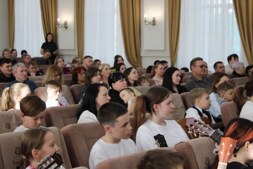 Региональный фестиваль-конкурс «Я, ты, мы и гитара» объединил 147 гитаристов в Заинске