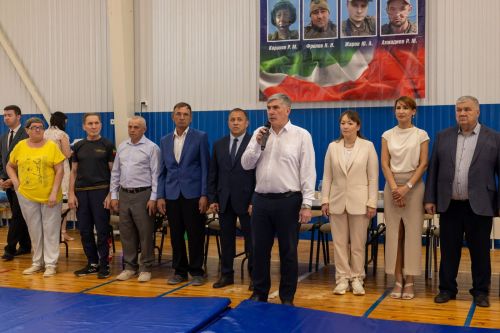 Зәйдә ил сакчылары хөрмәтенә көрәш ярышлары үтте